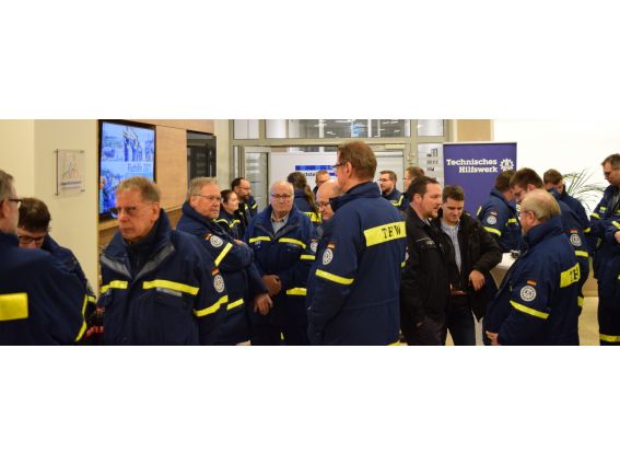 THW-Einsatzkräfte erhalten Bundesflutmedaille - Fluthilfe 2021 © Kreis Paderborn
